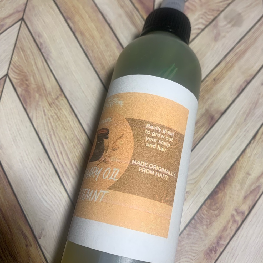 Green Hair Treatment Mask for Revitalization
